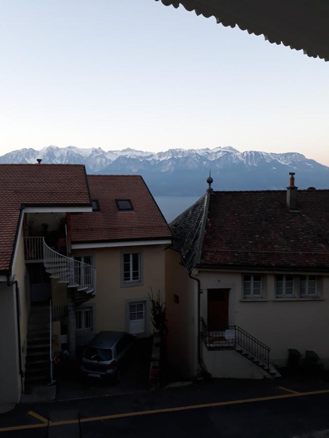 Bed and Breakfast Aux Trois Soleils Chexbres Exterior foto